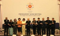 Para pejabat ekonomi ASEAN membahas dan menyiapkan Konferensi ke-48 Menteri Ekonomi ASEAN